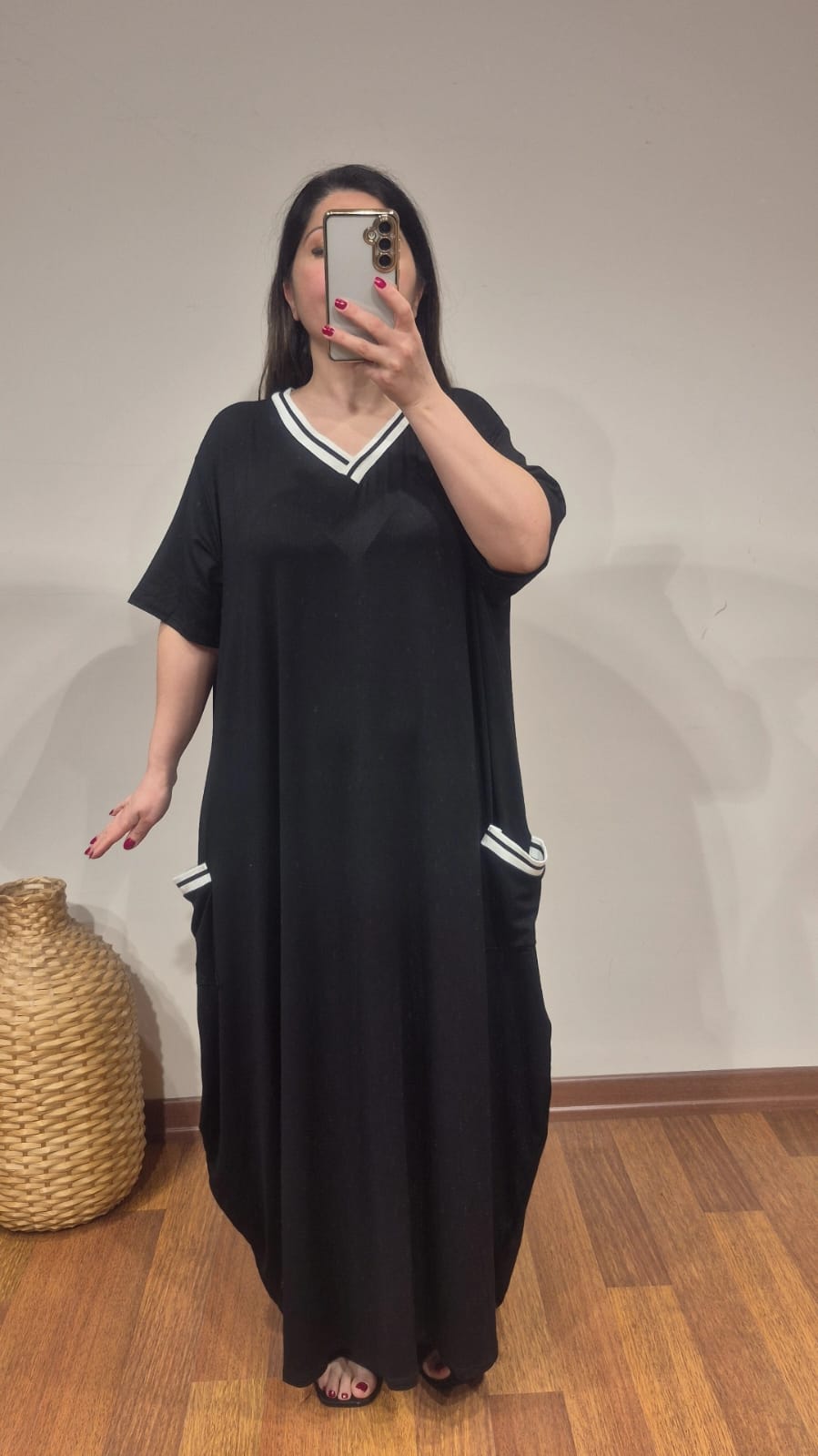 Elbise ribanalı yaka ve cep detay siyah renk pamuk dokulu