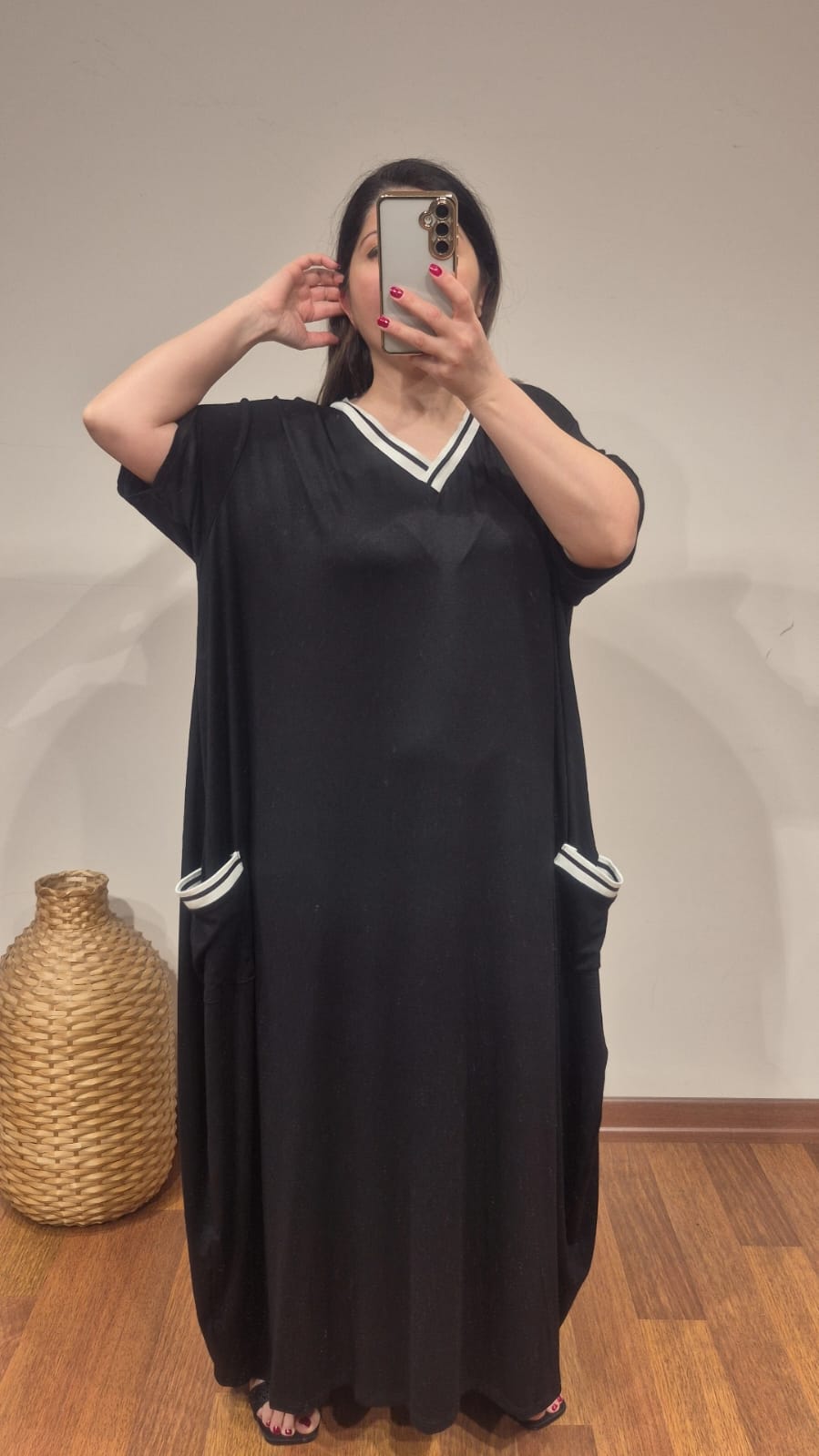 Elbise ribanalı yaka ve cep detay siyah renk pamuk dokulu