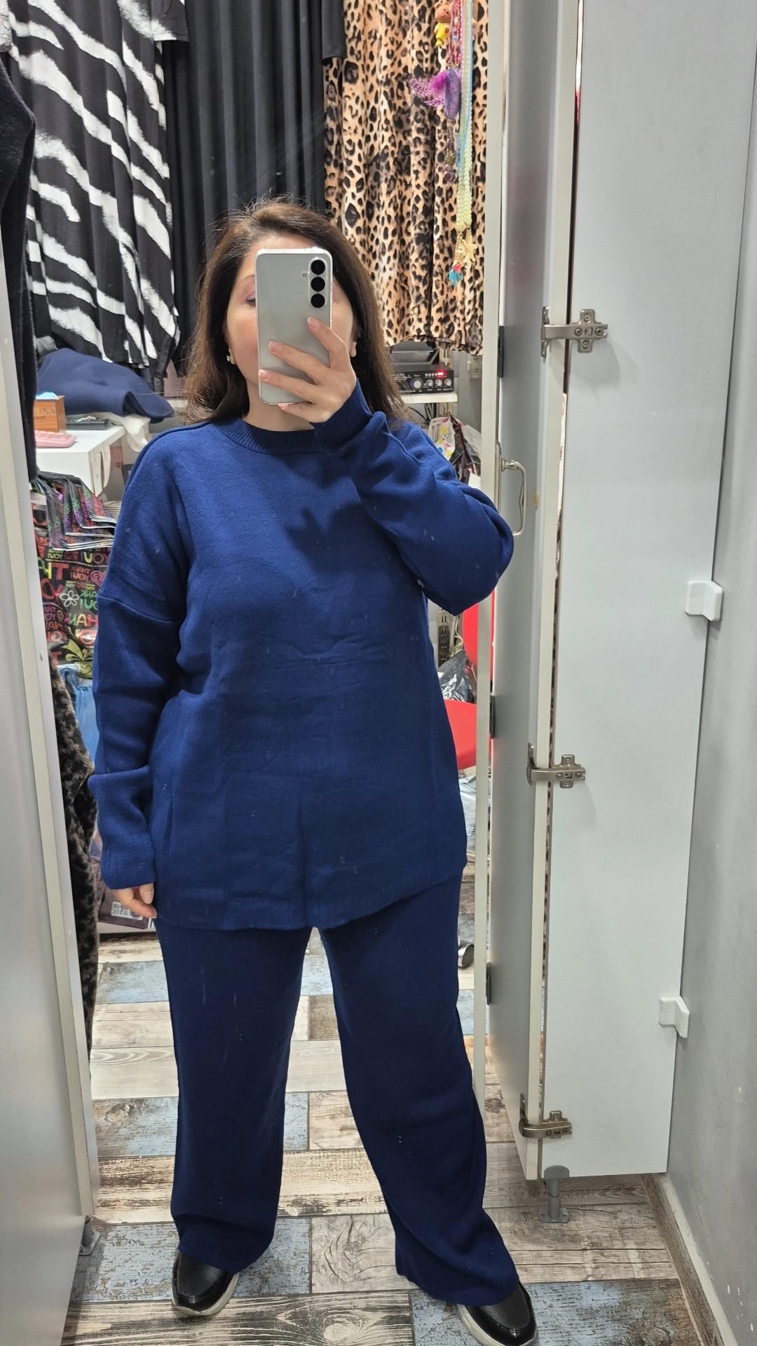 Yakası fitilli triko takım lacivert renk