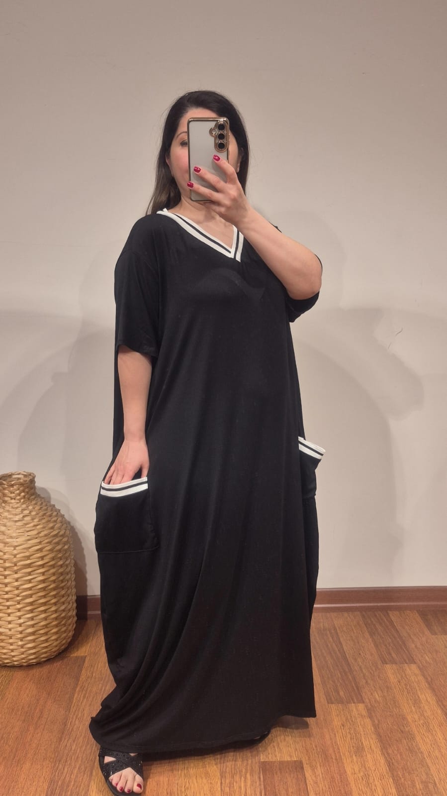 Elbise ribanalı yaka ve cep detay siyah renk pamuk dokulu