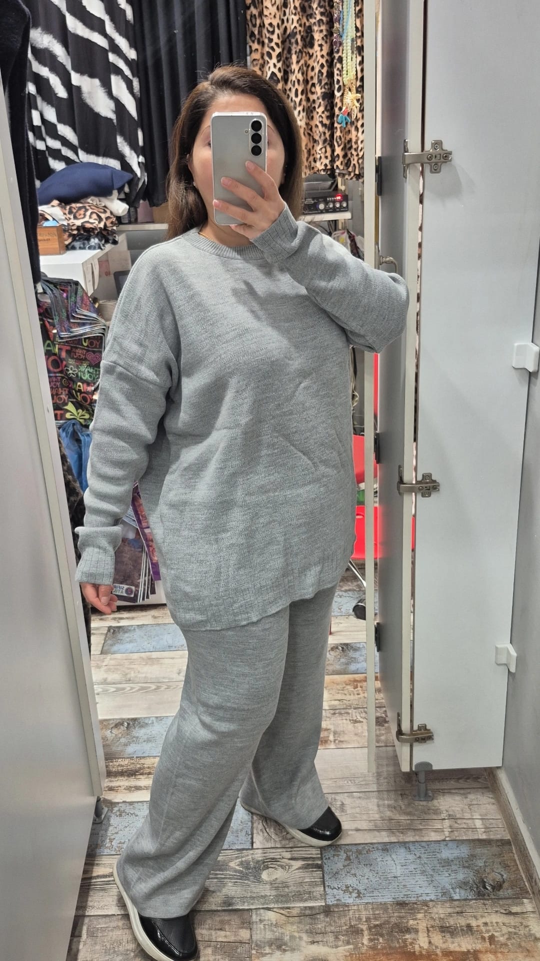 Yakası fitilli triko takım gri renk