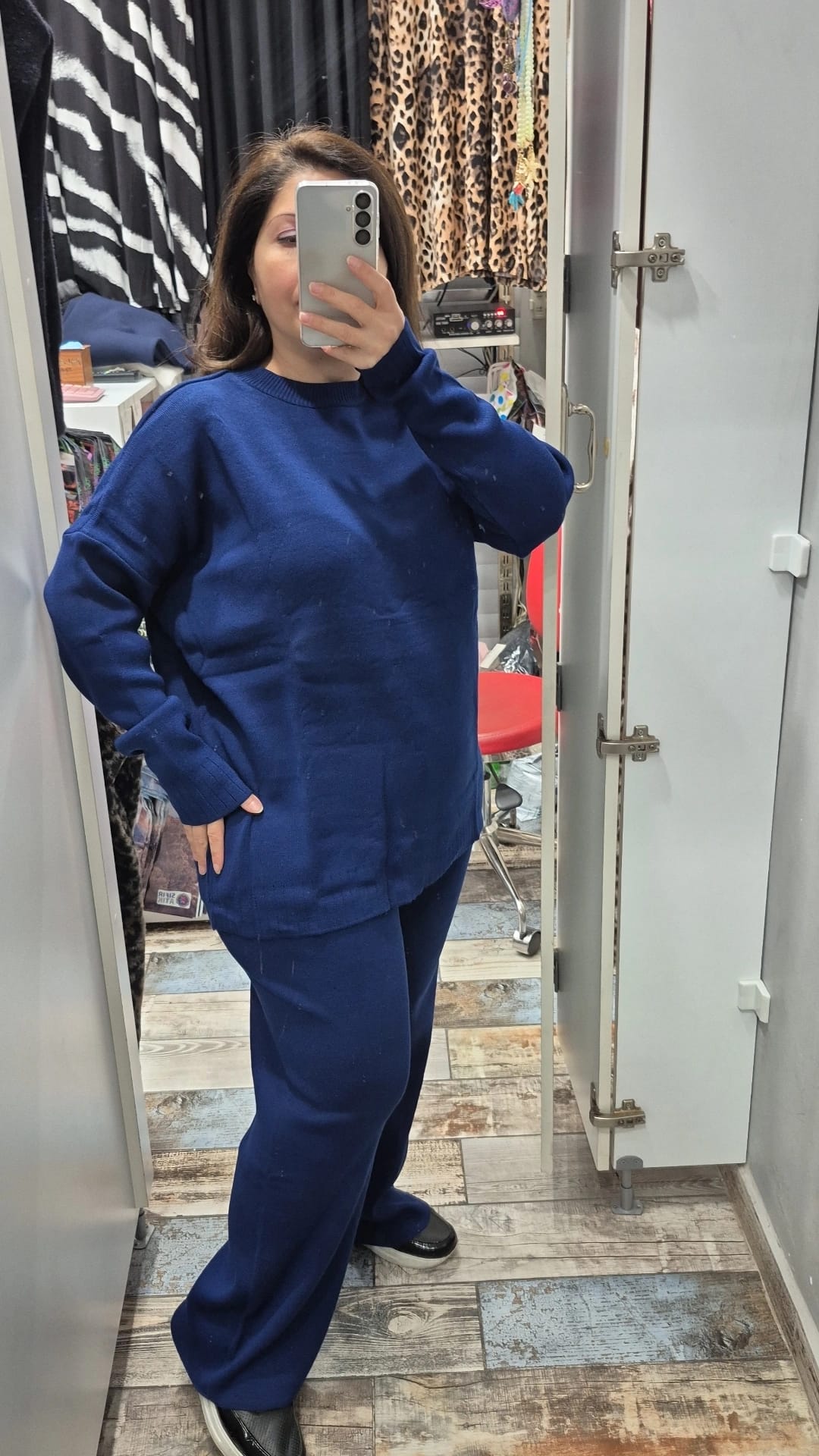 Yakası fitilli triko takım lacivert renk