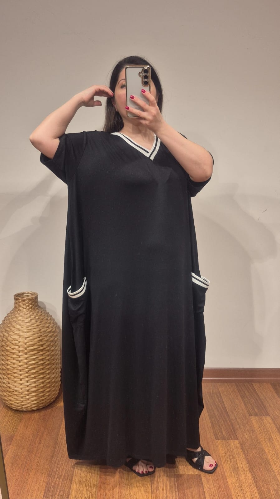 Elbise ribanalı yaka ve cep detay siyah renk pamuk dokulu