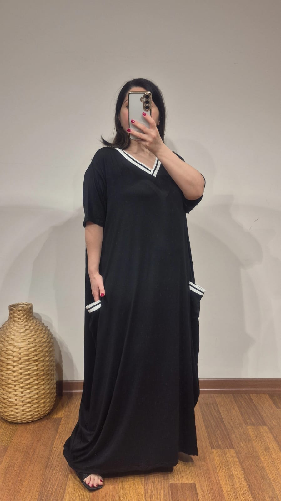 Elbise ribanalı yaka ve cep detay siyah renk pamuk dokulu