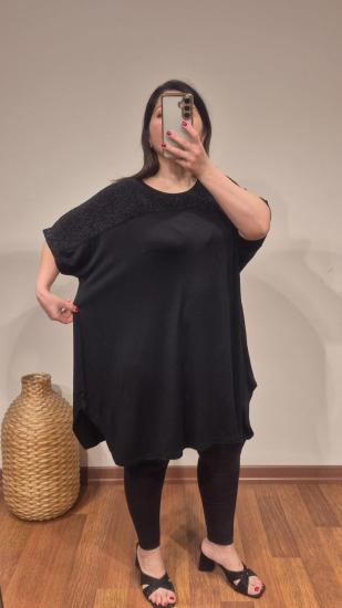 Bluz yaka ön ve kol siyah sim detay model 