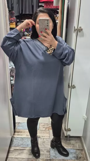 Bluz premium V yaka leopar detay gri bluz