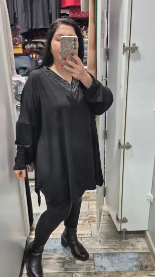 Bluz premium V yaka taş detay siyah bluz